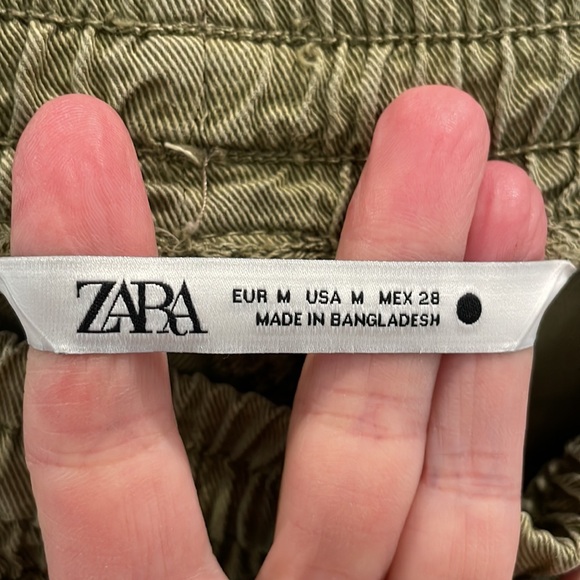 Zara size M olive green cuffed pants with elastic waist - Picture 2 of 6